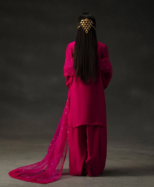 Fuchsia Elegance – Embellished Traditional Ensemble